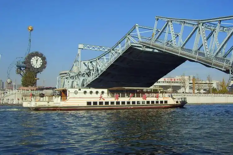 天津解放桥白日开启景观