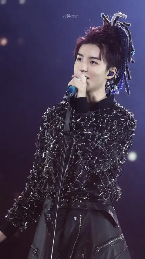 只为王俊凯#王俊凯超话230906-230922每日打包 高清共61p【链接:网页