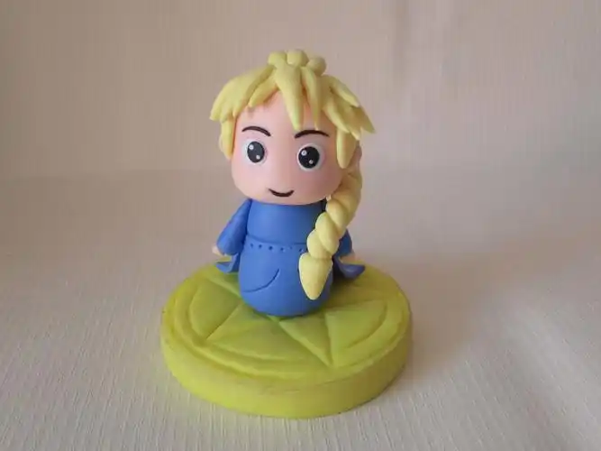 高冷的冰雪公主粘土制作方法