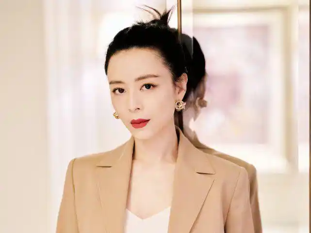 张静初舒淇倡导吃素央视网点评爱吃啥吃啥营养均衡就好