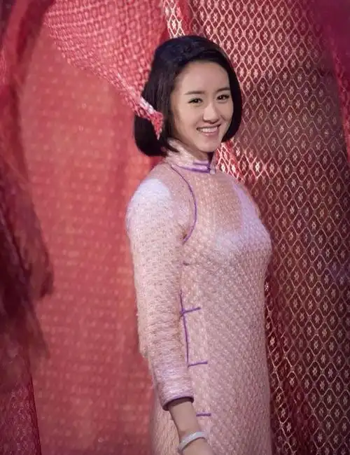 女主颜值却引争议,可她穿旗袍的样子,却美如初恋|琉璃|袁冰妍|旗袍