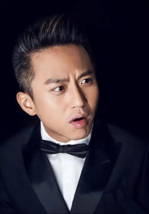 邓超时尚大片型男百变 显举手投足的魅力