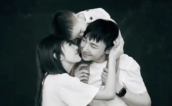 苏可杨洋结婚五周年