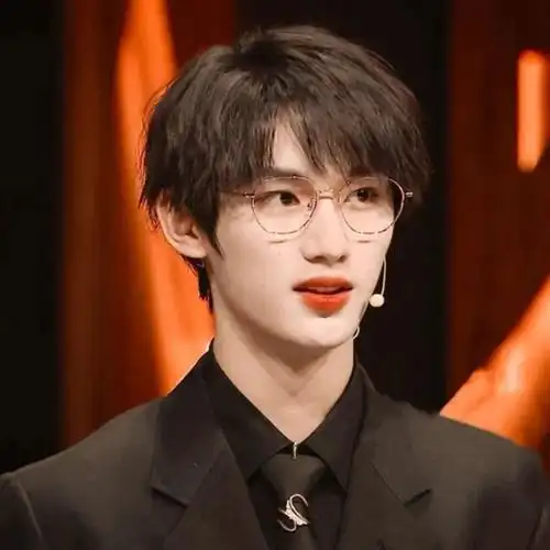 【时代少年团 丁程鑫 头像】_腾讯新闻