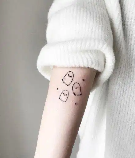 可爱的个性迷你纹身适合女生的纹身