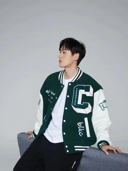 明星同款朱致灵inchocoolatejacket