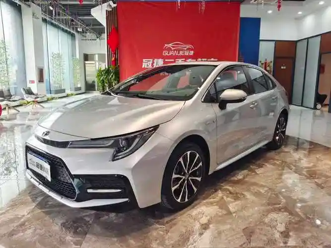 上海2021年5月丰田雷凌2021款双擎18hecvt运动版手动挡