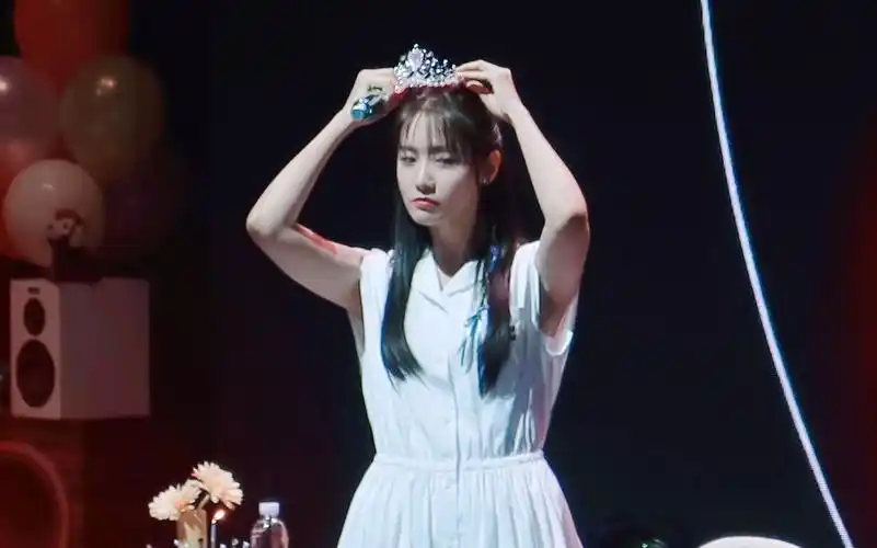 【林允儿】230514 允儿生日会 wonderful party 饭拍合集