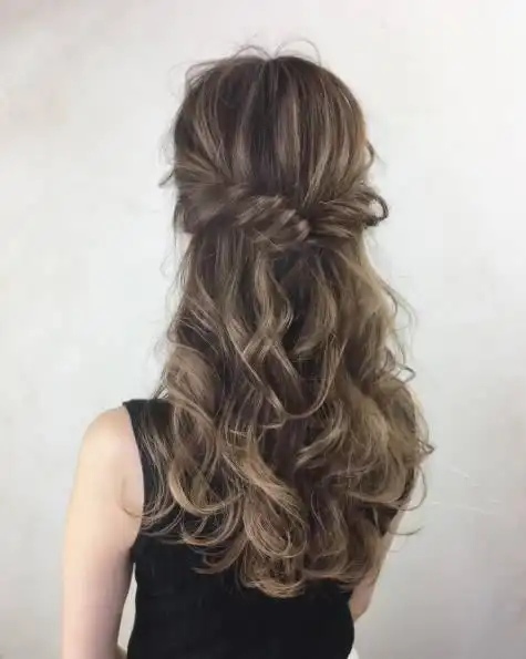 13款卡哇伊软萌妹子大卷发发型!