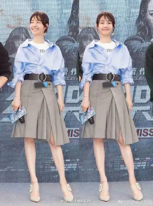 此外,身高171cm的白百何衣品也不错,她的私服穿搭总能舒服中融入潮流