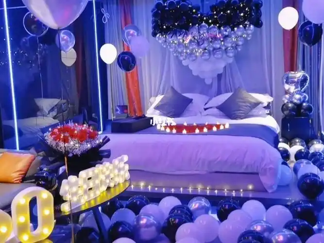 没有哪个女生会不喜欢浪漫和惊喜吧~9494#酒店生日布置 #爱心气球