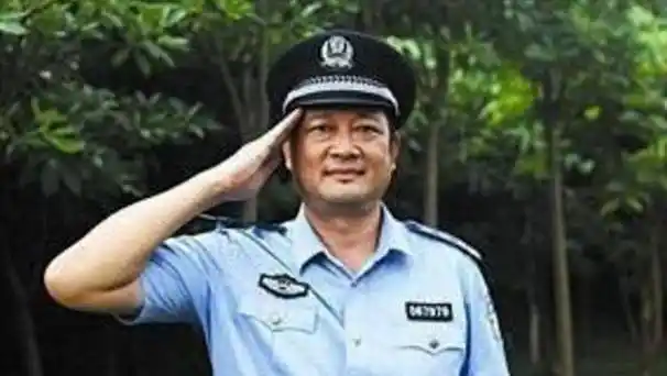 97年谭善爱向英国霸气宣言:你们可以下岗!9年后成基层社区民警