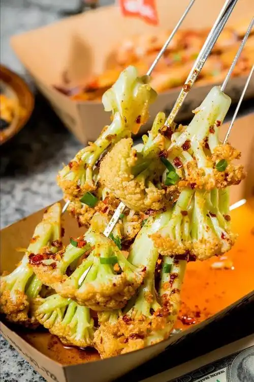 小缸串串香 -蛙来哒居然不务正业做起了串串香!