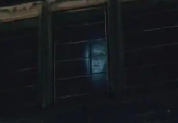 民间鬼故事之半夜鬼堵门