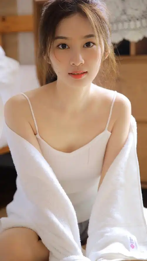 高清壁纸 - 华为mate30系列应用资源 花粉俱乐部