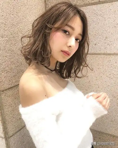 头条问答 - 头发少可以剪齐肩以上的头发吗?(6个回答)