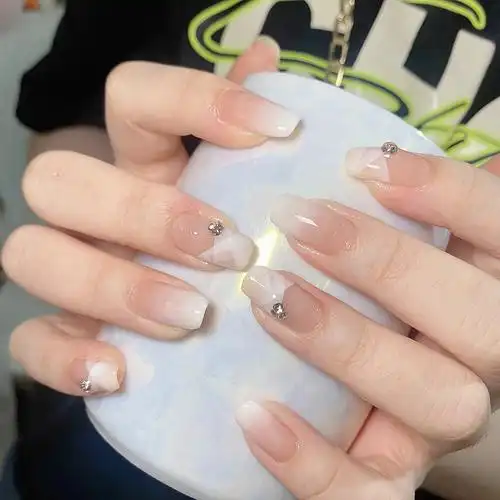 渐变美甲层次渐变