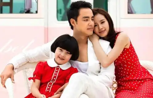 明道老婆和孩子的照片