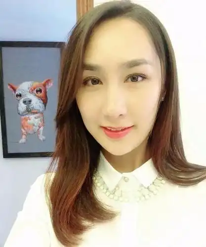 雷佳音老婆翟煦飞罕见现身,接机"前夫哥",做防护措施毫不留情_腾讯