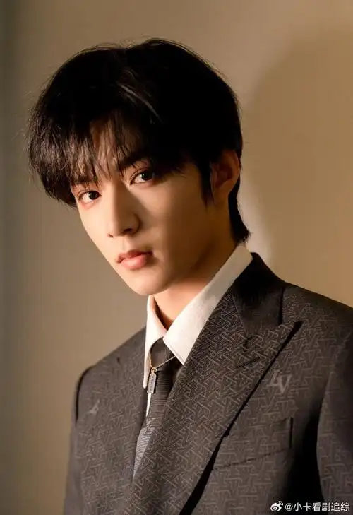 刘耀文帅得像一尊雕塑##刘耀文帅得很稳定#终于看到了粉丝说刘耀文