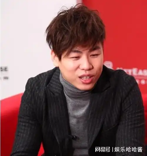 都会被粉丝催着找真爱,就像许嵩那样,粉丝巴不得他早点结婚,胡彦斌最