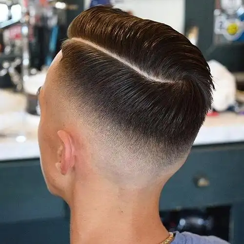 英式男生渐变复古油头,2017最流行的发型之一