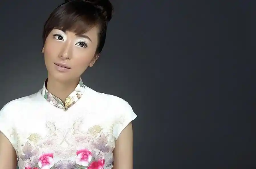 智慧与美丽之唐莉_高清图集_新浪网