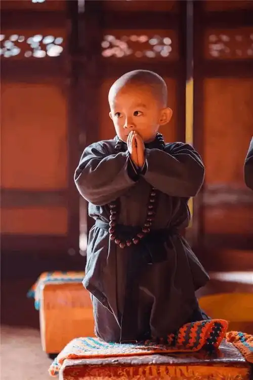 贵州有座山山里有个庙庙里有群小和尚