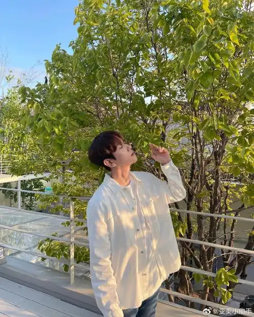 边伯贤##微博变美手册