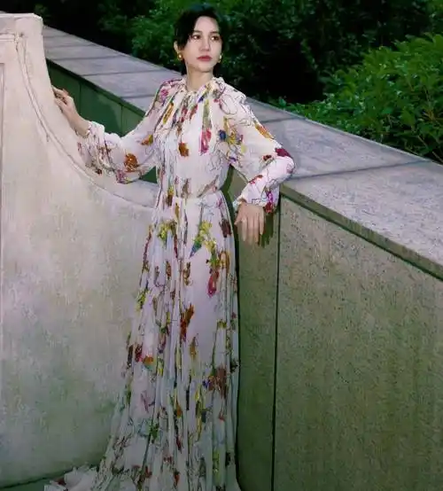 尚雯婕演107岁佘太君挂帅,粉丝:一丝皱纹都没有,保养的真好_造型_网友