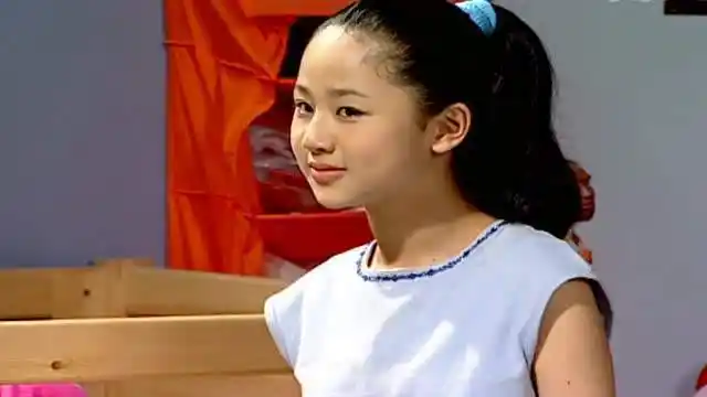 原创家有儿女演员真实年龄小雨8岁小雪12岁而他已63岁