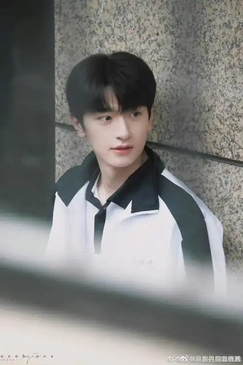 98林一跟校园剧给我98死……|校园剧|校服|学长_新浪新闻