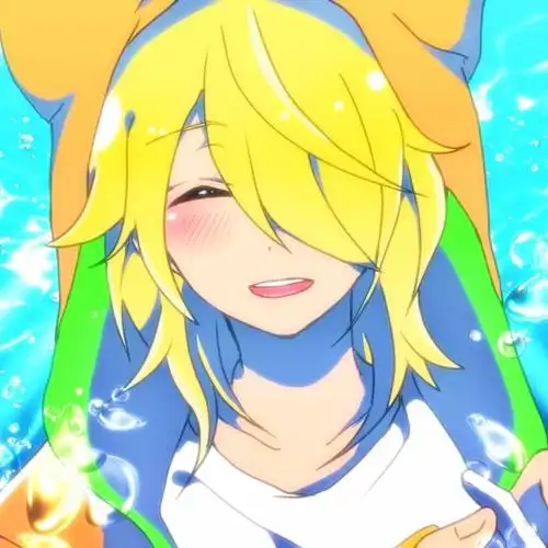 起来模型里也是很高挑的男孩子居然也会喜欢猫咪和魔法少女这种反差萌