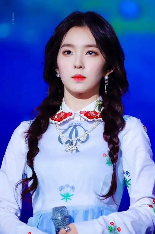 裴珠泫#解锁了很多双马尾的小琳