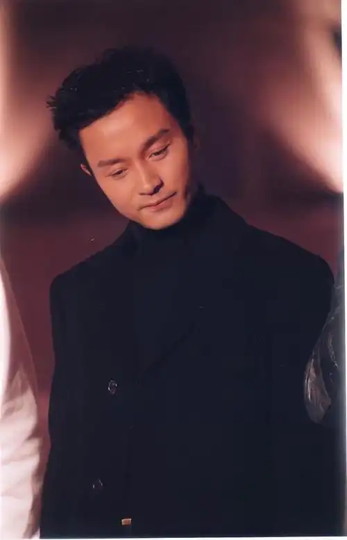 张国荣高清修复图片无水印