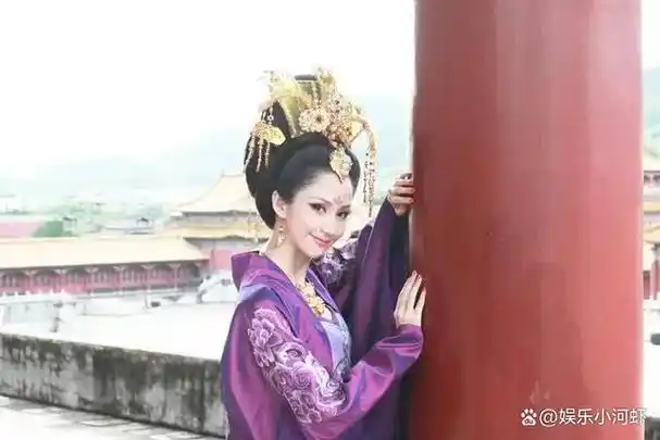 随后,她又相继出演了《雾都魅影》,《大管家》等多部电视剧.