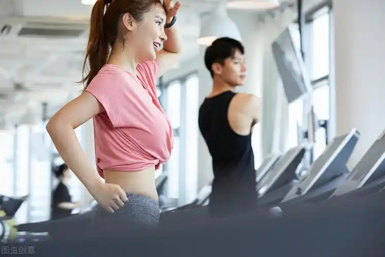 所以,不要单纯的进行有氧运动了,健身训练的时候加入一组力量训练,你