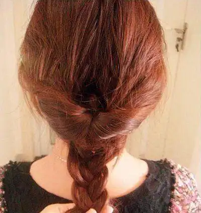 韩国女生盘发发型扎法,韩式盘发简单发型(让你看起来更加的气质十足)