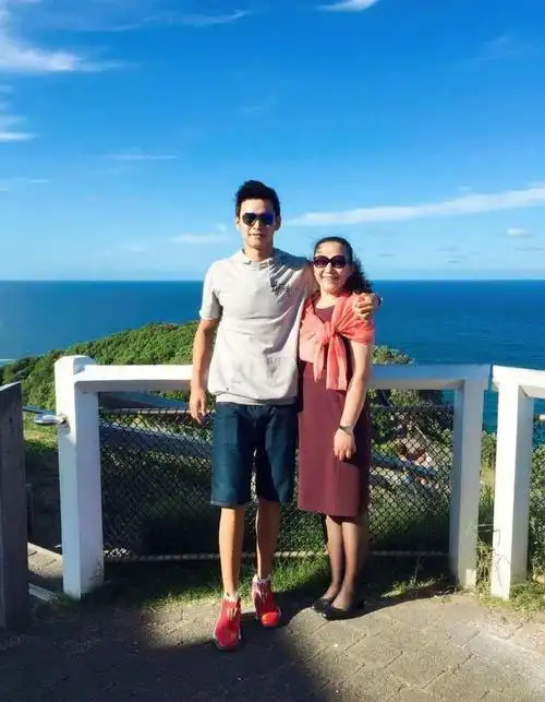 一场比赛,暴露了32岁孙杨的"真实婚姻",难怪他离不开张豆豆!