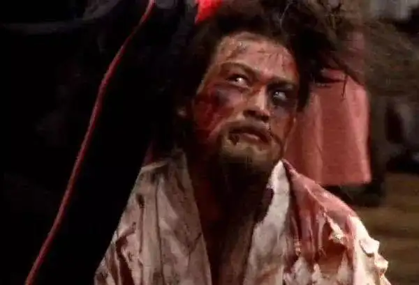 公元193年曹操杀一名士引来二心腹反叛把地盘送给了吕布