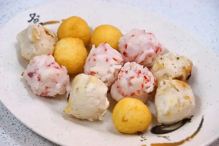 蟹丸、鱼蛋、章鱼烧丸 nt.