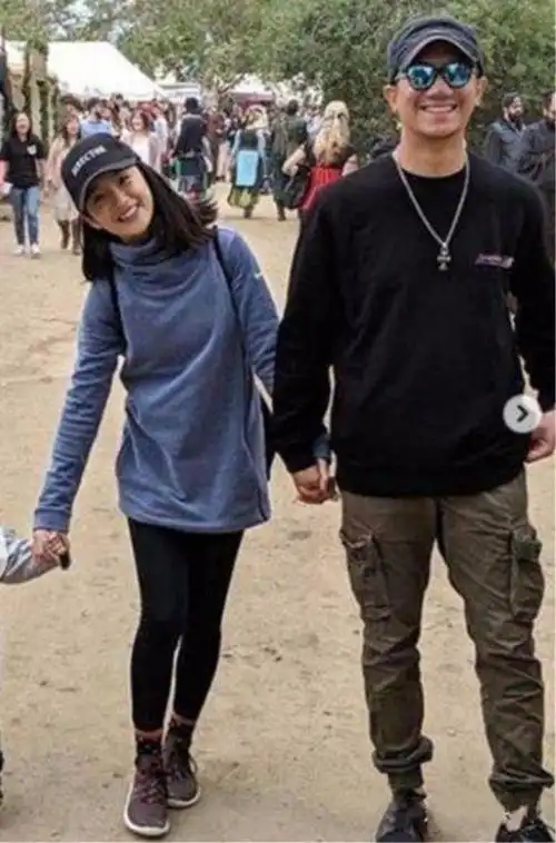 林依晨晒照不修图脸是黝黑色穿紧身裤暴露157真实身高