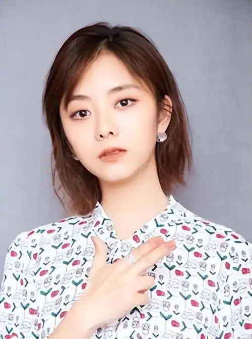 事实证明,33岁的"国民闺女"谭松韵,走上了另一条道路|演员|李峰|刘昊