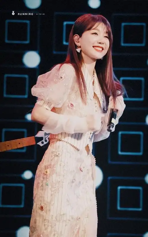 徐梦洁超话210618【#徐梦洁e1even生日会#舞台图频合集】96tag直拍