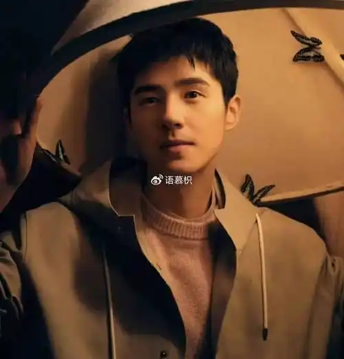 刘昊然搭上港圈?刘亦菲歪屁股?郭碧婷被逼上节目?孙珍妮取代鞠婧祎