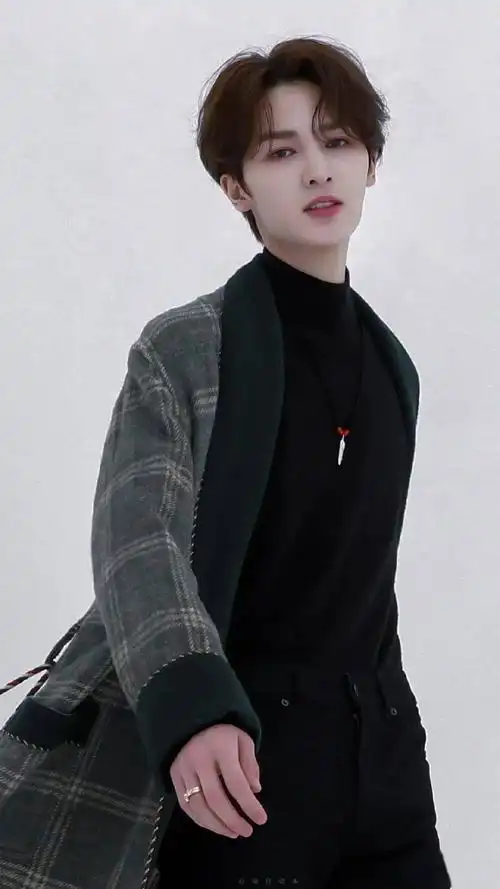 【手机壁纸】朱正廷