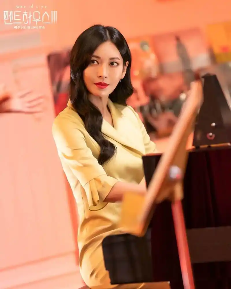 韩国女星金素妍,41岁毫无年龄感,身材完美,分享如何延缓衰老