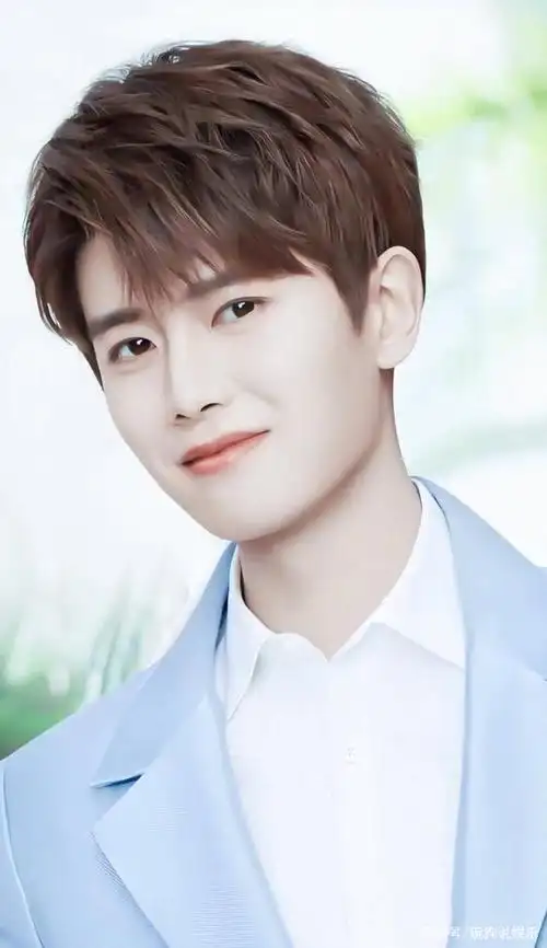 「图集」:任嘉伦!