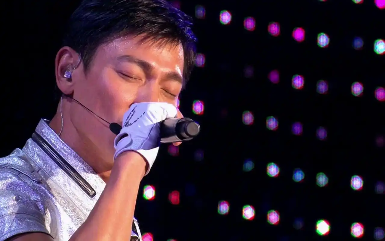 刘德华2008演唱会(刘德华2008演唱会曲目)