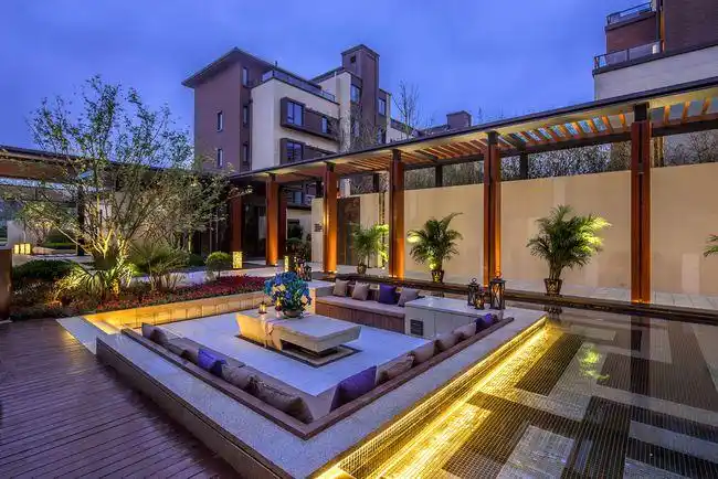 庭院装修:13个"庭院景观"设计,学会了把自家院子装成花园吧